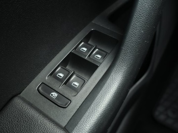 Skoda Octavia III Kombi 1.6 TDI CR DPF 105KM 2014 Skoda Octavia 1.6 TDI, DSG, Navi, Klima, zdjęcie 16