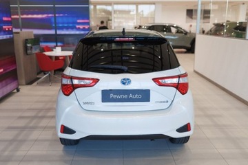 Toyota Yaris III Hatchback 5d Facelifting 2017 1.5 Hybrid 100KM 2018 Toyota Yaris Hybrid 100 Selection 1.5 Hybryda 100KM, zdjęcie 4