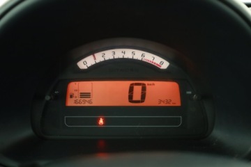 Citroen C2 1.1 i 61KM 2009 Citroen C2 1.1, Klima ,Bezkolizyjny,ALU, El. szyby, zdjęcie 7