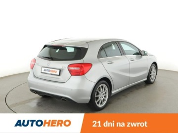 Mercedes Klasa A W176 Hatchback 5d Facelifting 180 d 109KM 2015 Mercedes A 180 A180 CDI Urban Klimatyzacja, zdjęcie 6