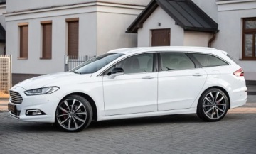 Ford Mondeo V Kombi 2.0 TDCi 180KM 2018 Ford Mondeo SW 2.0TDCI 180KM FullLedy Navi Camera Automat Alu 20 VAT 23, zdjęcie 6