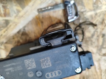КЛЮЧ ЗАМКА AUDI A8 D4 4H0959754K