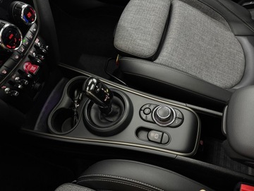Mini Countryman F60 Crossover Facelifting 1.5  136KM 2023 MINI Countryman Cooper Classic / Panorama / Kamera, zdjęcie 24