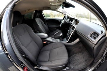 Volvo V40 II Hatchback 1.6 D2 115KM 2012 Volvo V40 1,6 HDi 115Km Ledy Digital Navi City, zdjęcie 17