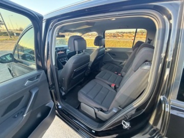 Volkswagen Touran III 1.6 TDI 115KM 2018 Volkswagen Touran RATY 1.6 TDI 7 osobowy Klimatronic Navi Zarej w PL Gwara, zdjęcie 34