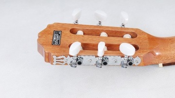 TAKAMINE GC3-NAT тюнер для классической гитары