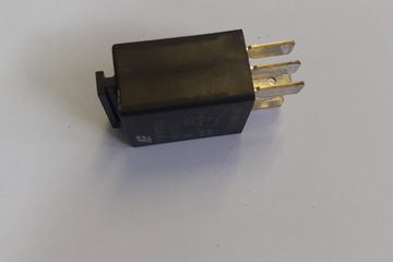 RELÉ AUDI A5 (8T3) 7M0951253C 2.7L DIESEL 140KW 2008