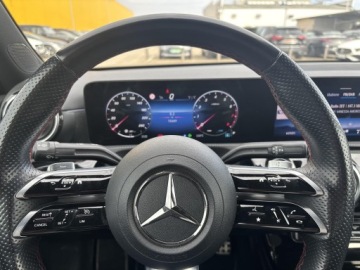 Mercedes Klasa A W177/V177 Sedan Facelifting 1.3 200 163KM 2023 Mercedes-Benz A 200, zdjęcie 15