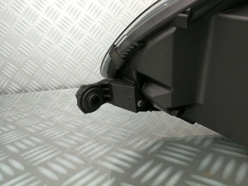 1K6941032 SVĚTLOMET SVĚTLO PRAVÁ PRAVÝ PŘEDNÍ VW GOLF V JETTA XENON