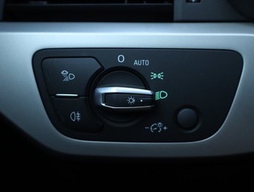 Audi A4 B9 Avant Facelifting 2.0 40 TDI 190KM 2020 Audi A4 40 TDI, 187 KM, Automat, Skóra, Navi, zdjęcie 21