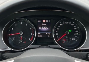 Volkswagen Passat B8 Variant Facelifting 1.5 TSI EVO 150KM 2023 Volkswagen Passat Variant Variant Business Pakiety, ACC, Kamera, GPS, Pod, zdjęcie 23