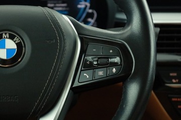 BMW Seria 5 G30-G31 2021 BMW 5 530e xDrive, Salon Polska, Serwis ASO, 4X4, zdjęcie 15