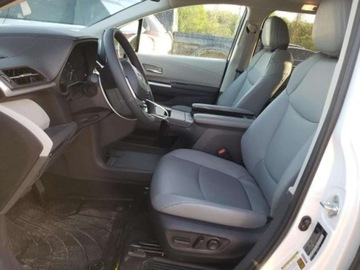 Toyota Sienna III 2024 Toyota Sienna 2024, 2.5L, 4x4, XLE, po gradobiciu 2.5 Hybryda 245KM, zdjęcie 7