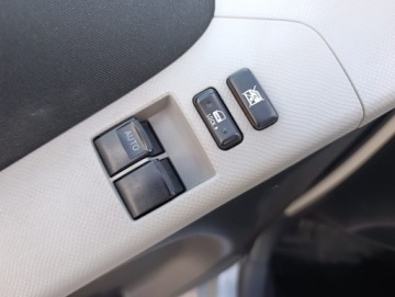 Toyota Yaris II Hatchback 5d 1.3 i VVT-i 86KM 2008 TOYOTA YARIS 100%Bezwypadkowy, 1.3, Klimatyzacja, 5d, nowe opony, zdjęcie 11