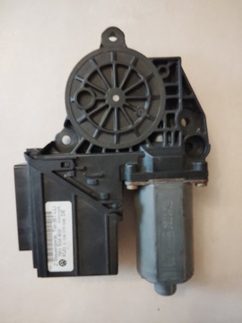 VW T5 T5 lift Silnik Podnoszenia szyb