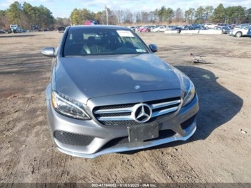 Mercedes Klasa C W205 2017 Mercedes-Benz Klasa C 2017 Mercedes-Benz C-Class C 300 4MATIC Sedan Luxury, zdjęcie 8
