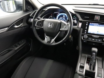 Honda Civic X Sedan 4d 1.5 VTEC Turbo 182KM 2017 Honda Civic 1.5 VTEC, Salon Polska, Serwis ASO, zdjęcie 6