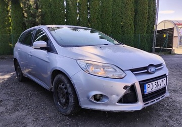 Ford Focus III Kombi 1.6 Duratorq TDCi DPF 115KM 2012 Ford Focus 122012r, SALON POLSKA. Lekko przetarty prawy bok. Jezdzi 1.6, zdjęcie 1
