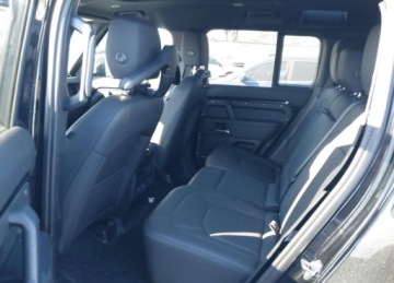 Land Rover Defender IV (L663) 2025 Land Rover Defender 110 P300, od ubezpieczalni 2.0 Benzyna 296KM, zdjęcie 11