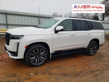 Cadillac Escalade III 2021 Cadillac Escalade 2021, 6.2L, 4x4, SPORT, porysowany lakier 6.2 Benzyna