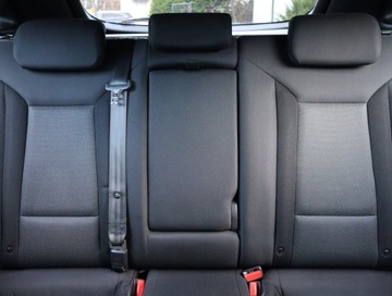 Hyundai i40 Kombi 1.7 CRDi LOW 115KM 2015 Hyundai i40 1.7 CRDI, Navi, Klima, Klimatronic, zdjęcie 9