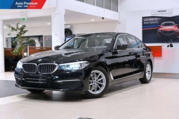 BMW Seria 5 G30-G31 Limuzyna 518d 150KM 2018 BMW Seria 5 518dSpryskiwacze ReflektorowSystem Nawigacji Business 2.0, zdjęcie 2