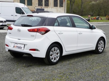 Hyundai i20 II Active 1.4 100KM 2016 Hyundai i20 Automat Klima Mały przebieg, zdjęcie 4