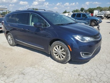 Chrysler Pacifica II 2018 Chrysler Pacifica Touring L Plus 2018 3.6l 3.6 Benzyna 287KM, zdjęcie 4