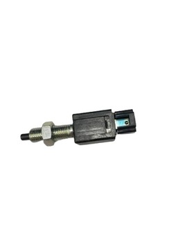 MB435457 WŁĄCZNIK ŚWIATŁA STOP LANCER OUTLANDER CARISMA GALANT ASX L200