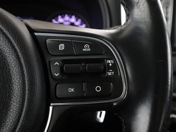 Kia Sportage IV SUV Facelifting 1.6 GDI 132KM 2018 Kia Sportage Bi-Xenon Navi Kamera cofania, zdjęcie 29