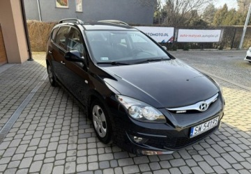 Hyundai i30 I CW Facelifting 1.4 DOHC 109KM 2011 Hyundai i30 1,4 109KM Klimatyzacja 1.4 Benzyna 109KM, zdjęcie 2