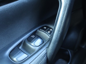 Nissan Qashqai II Crossover 1.2 DIG-T 115KM 2016 Nissan Qashqai 1.2 DIG-T, Salon Polska, Navi, zdjęcie 12