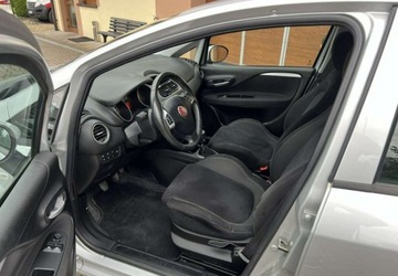 Fiat Punto Punto 2012 Hatchback 3d 1.2 8v 69KM 2015 Fiat Punto 2012 1,2 69KM Klimatyzacja Bluetooth 1.2 Benzyna 69KM, zdjęcie 14