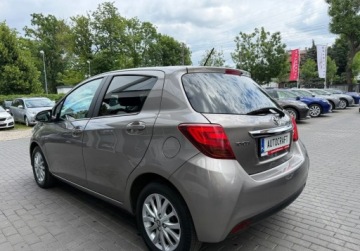Toyota Yaris III Hatchback 5d Facelifting 1.33 Dual VVT-i 99KM 2014 Toyota Yaris dach panoramiczny, Navi, Kamera, salon Polska, serwis ASO 1.3, zdjęcie 29