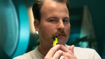 Бритва Philips OneBlade 360 ​​QP4631/65 с приложением и жестким футляром с магнитом