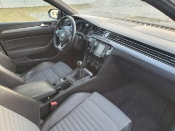 Volkswagen Passat B8 Limousine 2.0 TDI 150KM 2015 Volkswagen Passat 2.0tdi 150KM R LINE Ledy Navi, zdjęcie 18