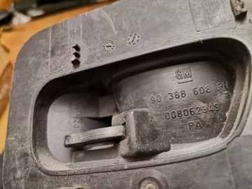 РУЧКА ДВЕРИ ПРАВАЯ ЗАДНЯЯ OPEL CORSA B HB