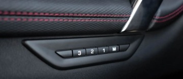Land Rover Discovery Sport SUV Hybrid 1.5 P300e 309KM 2022 Land Rover Discovery Sport R-Dynamic SE P300e, 1,5L 309KM Plug-in, Salon P, zdjęcie 7