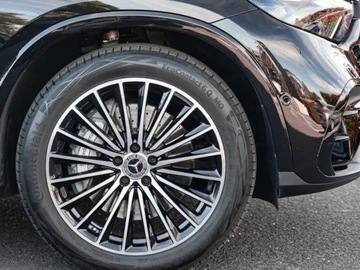 Mercedes GLC C254/X254 2025 MERCEDES-BENZ GLC 200 d 4-Matic AMG Line 2.0 163KM 2025, zdjęcie 16