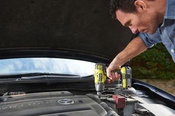 RYOBI R18IW3-120S УДАРНЫЙ гайковерт 18 В Аккумулятор 2,0 Ач + зарядное устройство + 2 РОЗЕТКИ