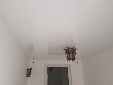 1м² Белая глянцевая фольга L303