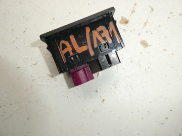 HNÍZDO AUX USB VW CADDY 5Q0035724