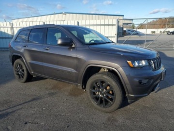 Jeep Grand Cherokee IV 2018 Jeep Grand Cherokee Laredo 2018 3.6 Benzyna 295KM, zdjęcie 4