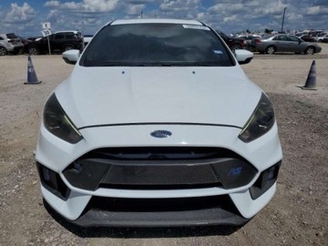Ford Focus III RS 2.3 EcoBoost 350KM 2017 Ford Focus 2017, 2.3L, 4x4, po gradobiciu 2.3 Benzyna 350KM, zdjęcie 2