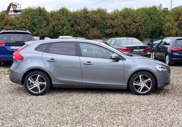 Volvo V40 II Cross Country 2.0 D2 DRIVE-E 120KM 2016 Volvo V40 2016r. 2.0 Diesel 120KM, zdjęcie 10