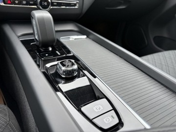 Volvo XC60 II Crossover Plug-In Facelifting 2.0 T6 350KM 2023 Volvo XC 60 T6 Plug-In Hybrid | AWD | Core | FV23%, zdjęcie 18