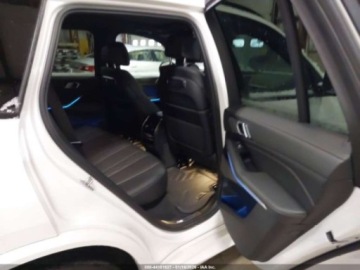 BMW X5 G05 2024 BMW X5 phev, 2024r., 4x4, 3.0L 3.0 Benzyna 308KM, zdjęcie 9