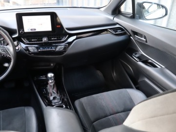 Toyota C-HR I Crossover Facelifting 2.0 Hybrid Dynamic Force 184KM 2023 Toyota C-HR 2.0 Hybrid, Salon Polska, zdjęcie 7