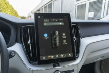 Volvo XC60 II 2025 Volvo XC 60 Plus Dark B5 AWD mild hybrid Benzyna, zdjęcie 34