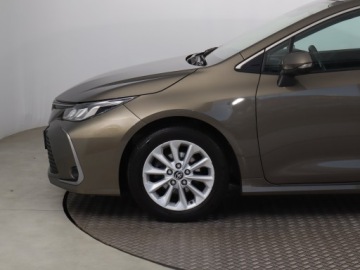 Toyota Corolla XII Sedan 1.5 VVT-i 125KM 2021 Toyota Corolla 1.5 VVT-i, Salon Polska, zdjęcie 14